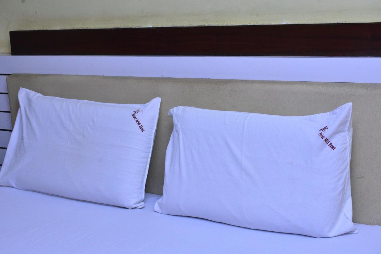 Hotel Mid East Haridaspur Екстериор снимка
